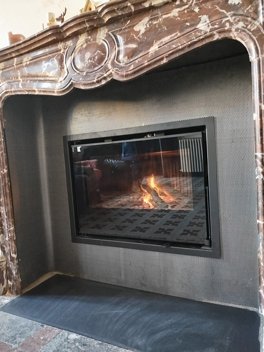 pose insert bois becafire perigueux renovation maison joanny ramonage installation 1