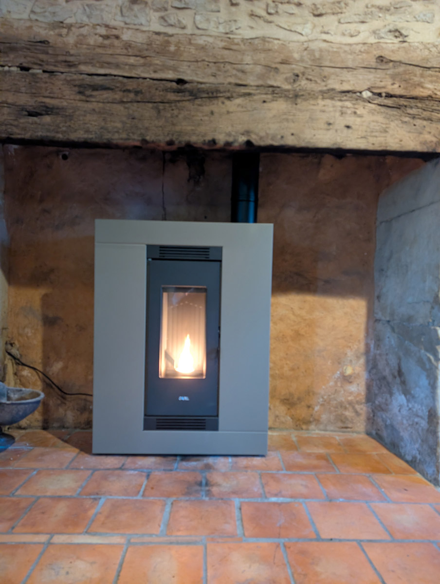 pose poele granule saint genies cadel projet 6 joanny ramonage installation 1